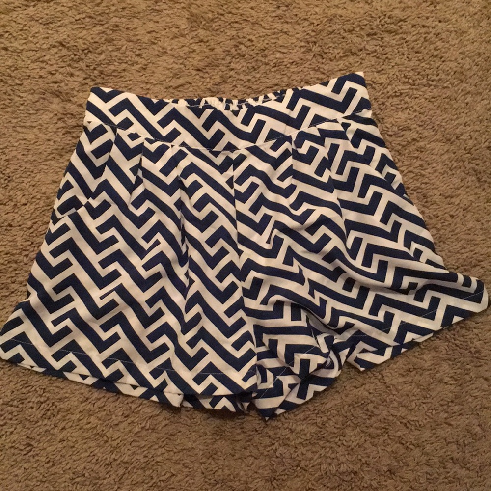 Chevron high wasted shorts